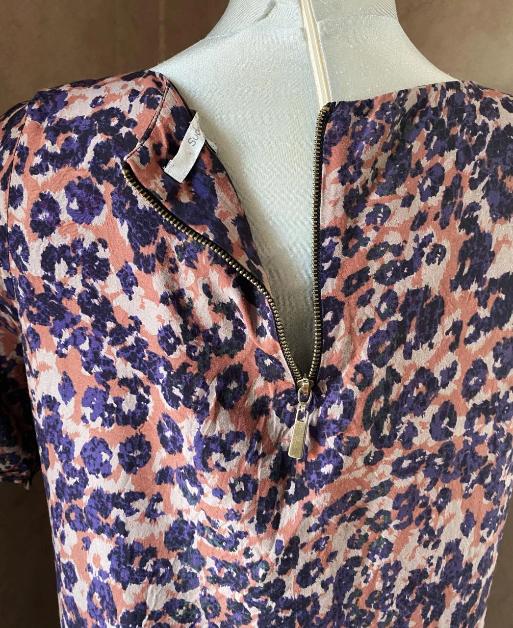 Vloeiende jurk Sud Express maat 40 roze & blauwe print – zijde & viscose, gedrukte schouders – photo 7